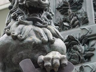 日本橋の装飾（獅子）
