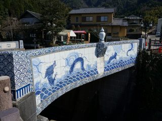 大川内山（街の入り口付近の橋）