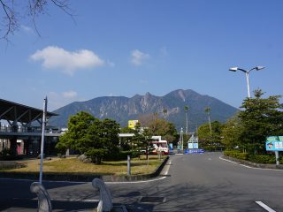 島原港ターミナルからの雲仙岳