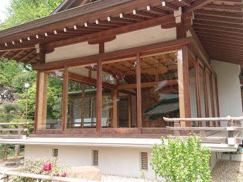 能舞台（鳩森八幡神社）