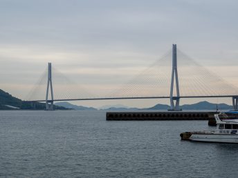 多々羅大橋（大三島から）