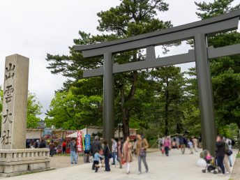 鳥居（出雲大社）