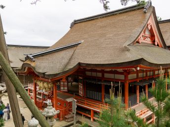 拝殿（日御碕神社）