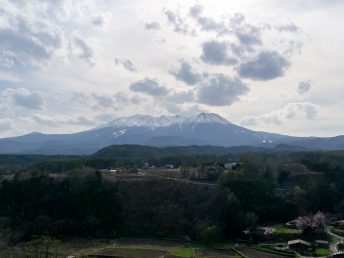 御嶽山（春）