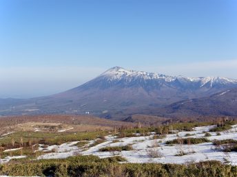 岩手山（八幡平アスピーテライン展望所）