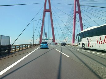 名港西大橋（伊勢湾岸自動車道）