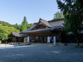 社殿（砥鹿神社）