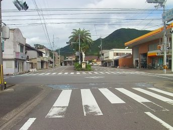 牟岐駅前