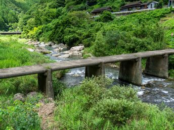 中古屋沈下橋