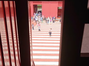 本殿より