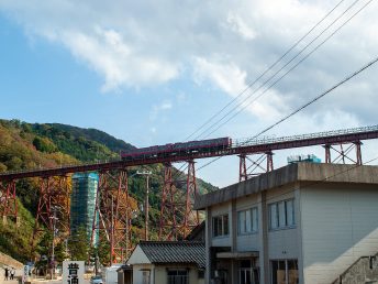キハ47（余部鉄橋）
