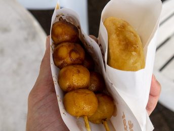 おやつの揚饅頭とお団子