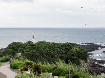 長崎鼻と灯台