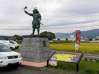 島津義弘の像（道の駅えびの）