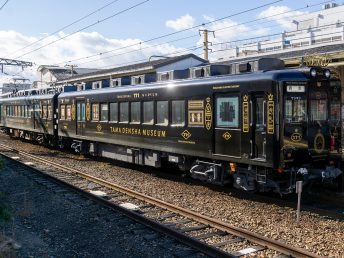たま電車ミュージアム号（和歌山電鐵和歌山駅）