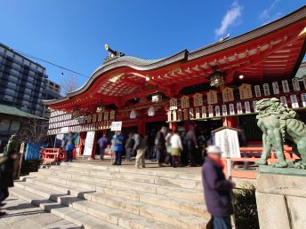 拝殿（生田神社）