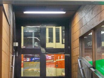 立山トンネルトロリーバス（室堂駅）