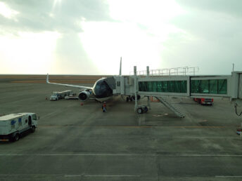 SFJ機（山口宇部空港）
