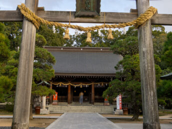 拝殿（松陰神社）