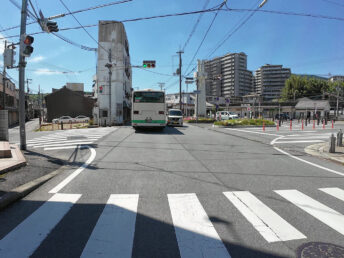 榛原駅前