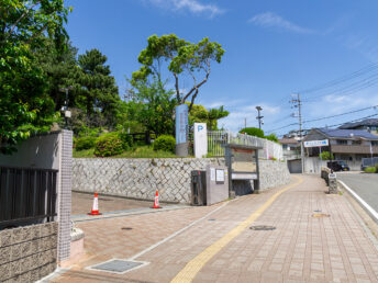 入口（明石市立天文科学館）