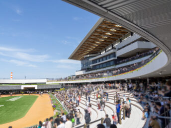 パドック（JRA京都競馬場）