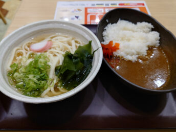 夕食（静岡SA）