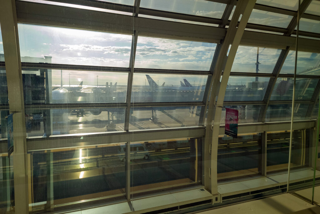 出発ロビー(羽田空港)