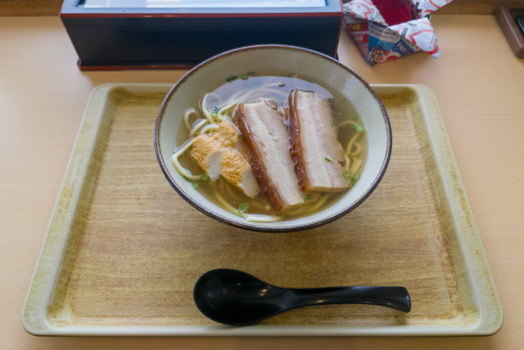 昼食(いらぶ大橋海の駅)