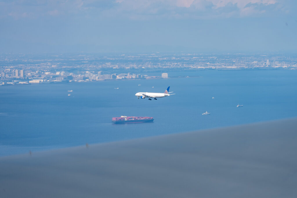 ユナイテッド航空機とランデブー