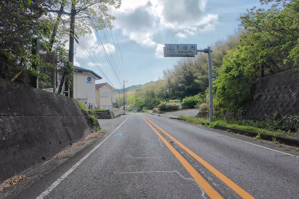 下田市吉佐美（国道136号線）