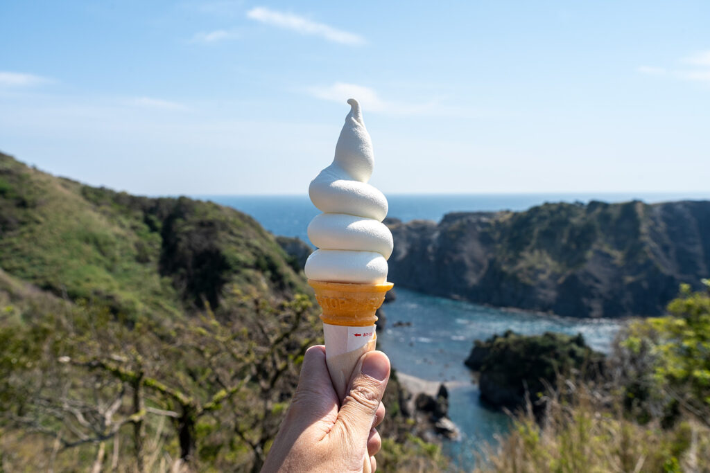 ソフトクリーム（愛逢岬）