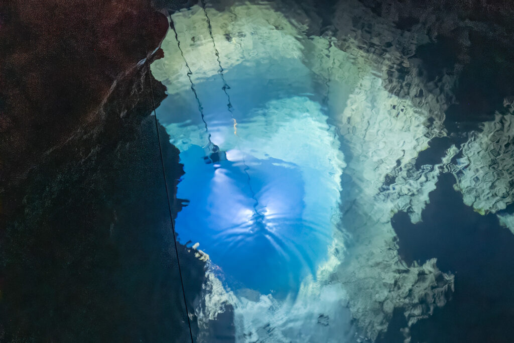 地底湖（龍泉洞）