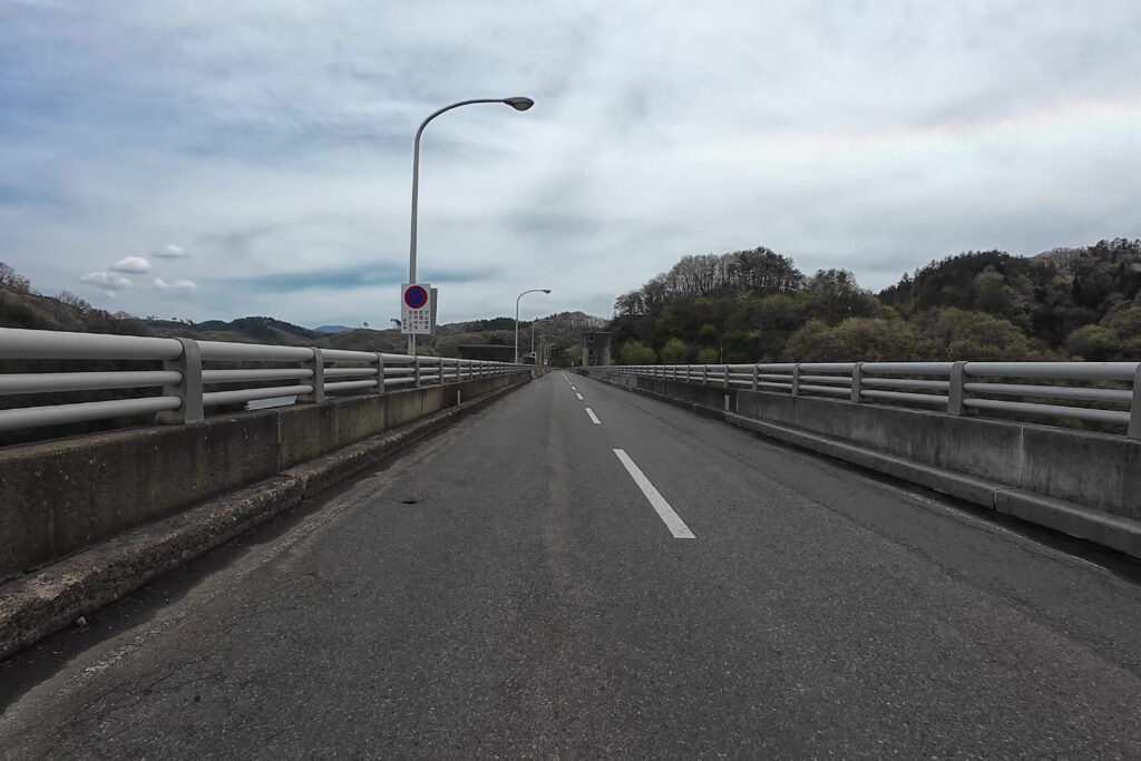 綱取ダム（県道36号線）