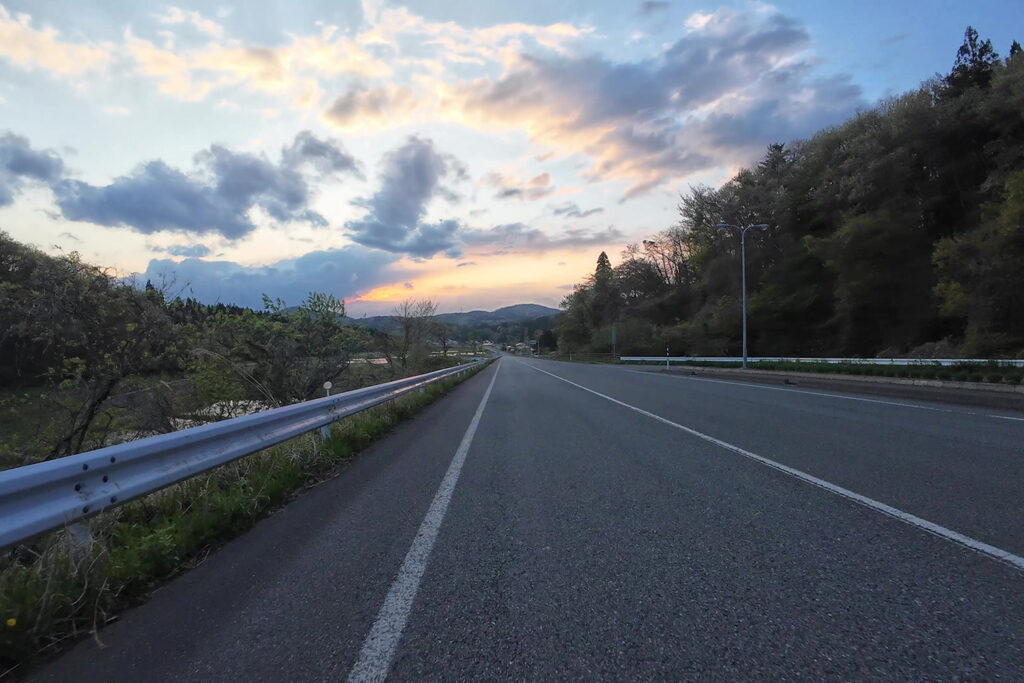 奥州市江刺伊手和野付近(国道397号線)