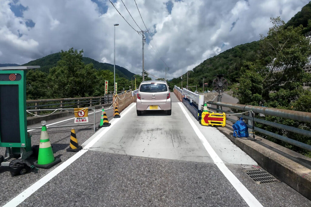 シッペ由定橋付近(国道417号線)