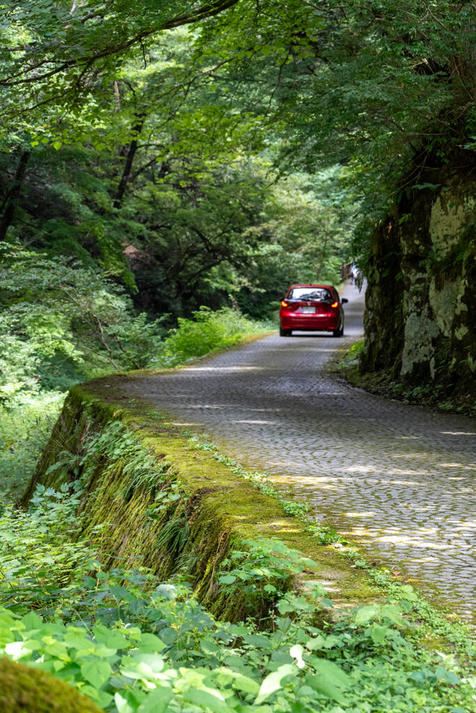 石畳の道(龍双ヶ滝)