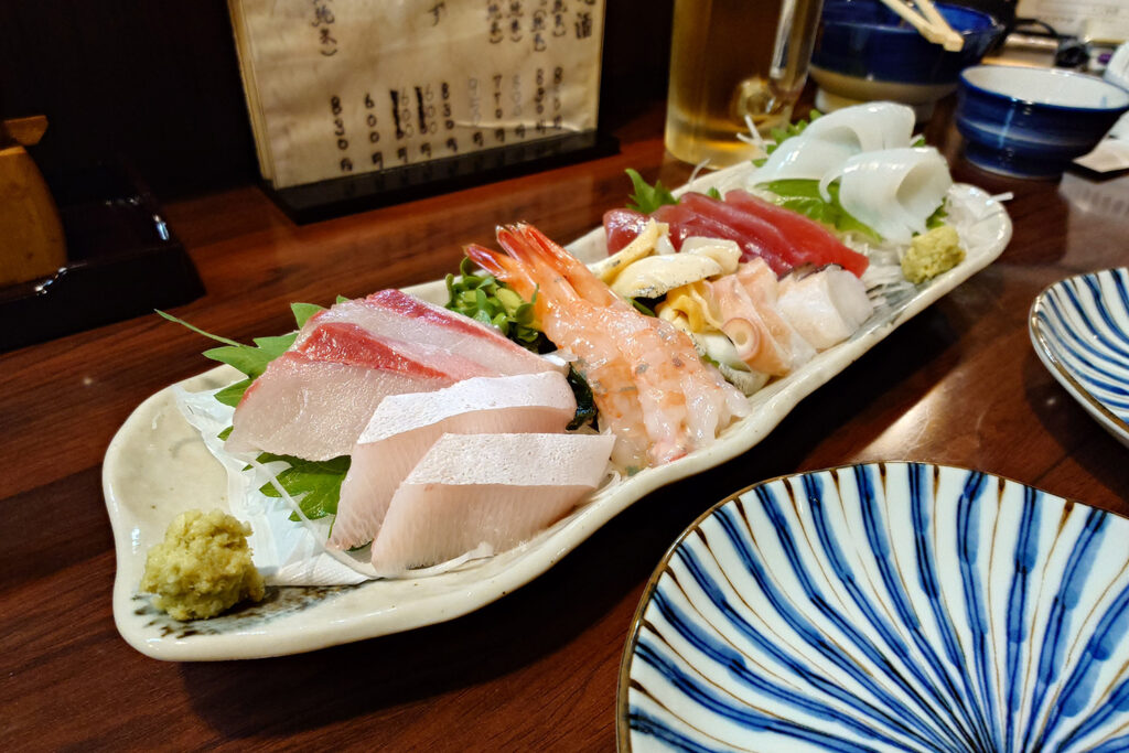 刺身で一杯(居酒屋)